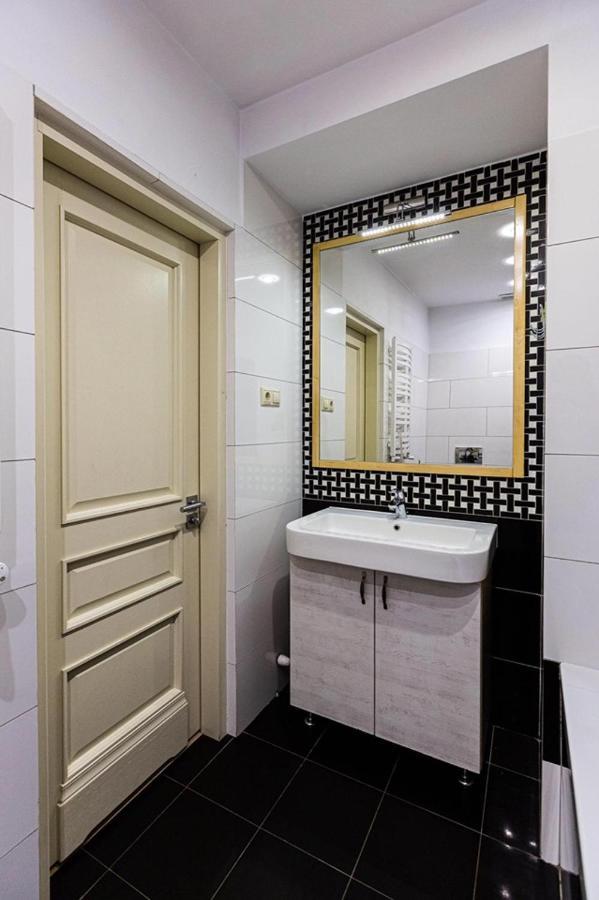 Цехова 1 Apartment Lviv Ngoại thất bức ảnh