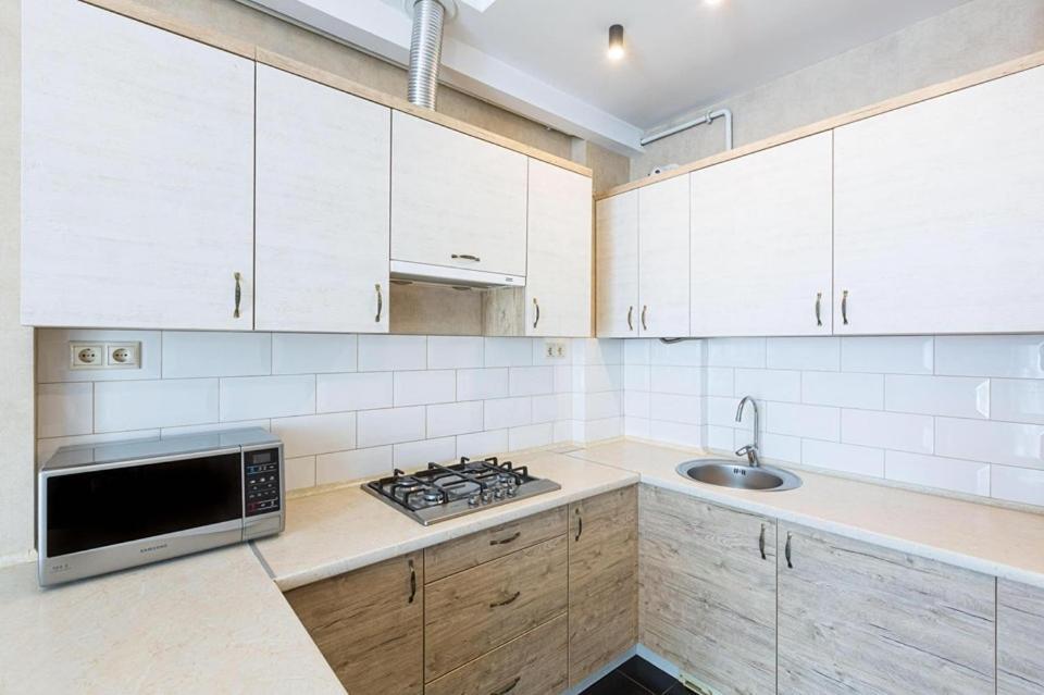 Цехова 1 Apartment Lviv Ngoại thất bức ảnh