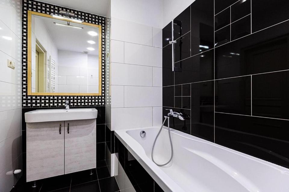 Цехова 1 Apartment Lviv Ngoại thất bức ảnh